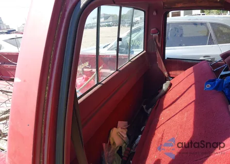 1992 Chevrolet Gmt-400 C2500 z USA, uszkodzony, nr VIN 1GCGC24K5NE171401